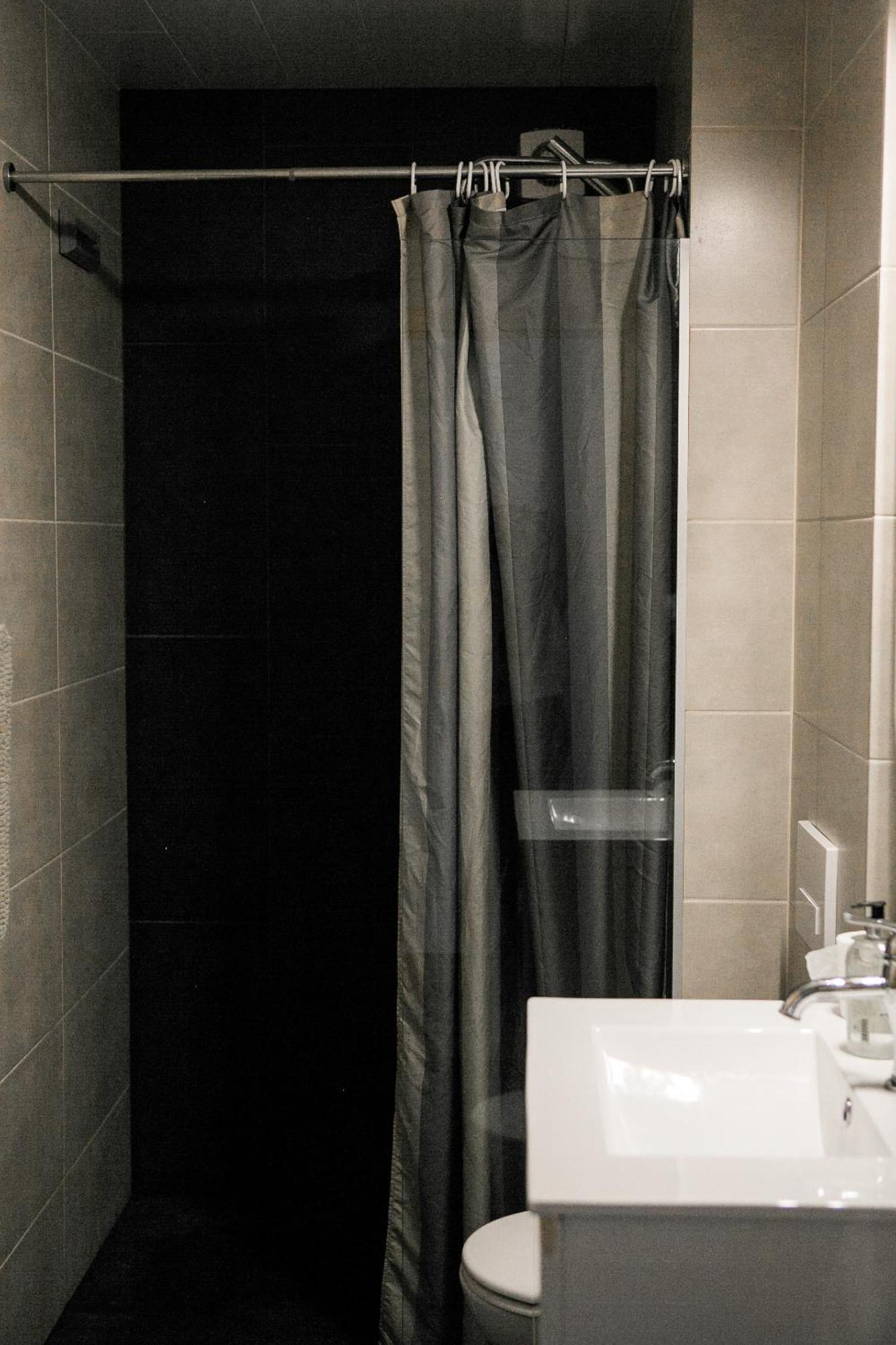 Guesthouse Lyngholt Þórshöfn Dış mekan fotoğraf