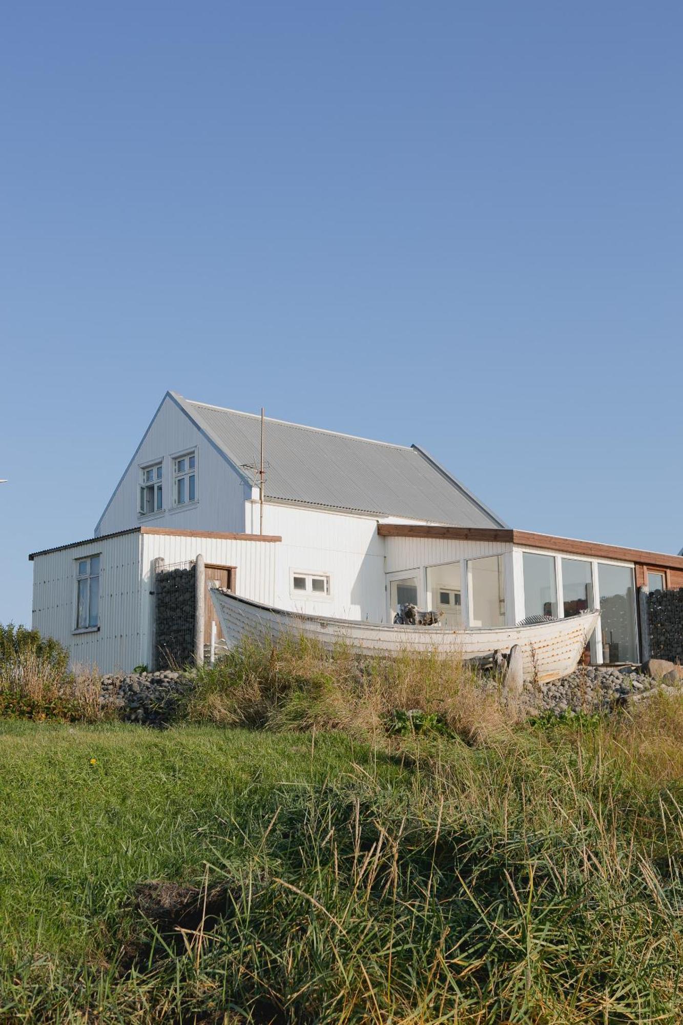 Guesthouse Lyngholt Þórshöfn Dış mekan fotoğraf