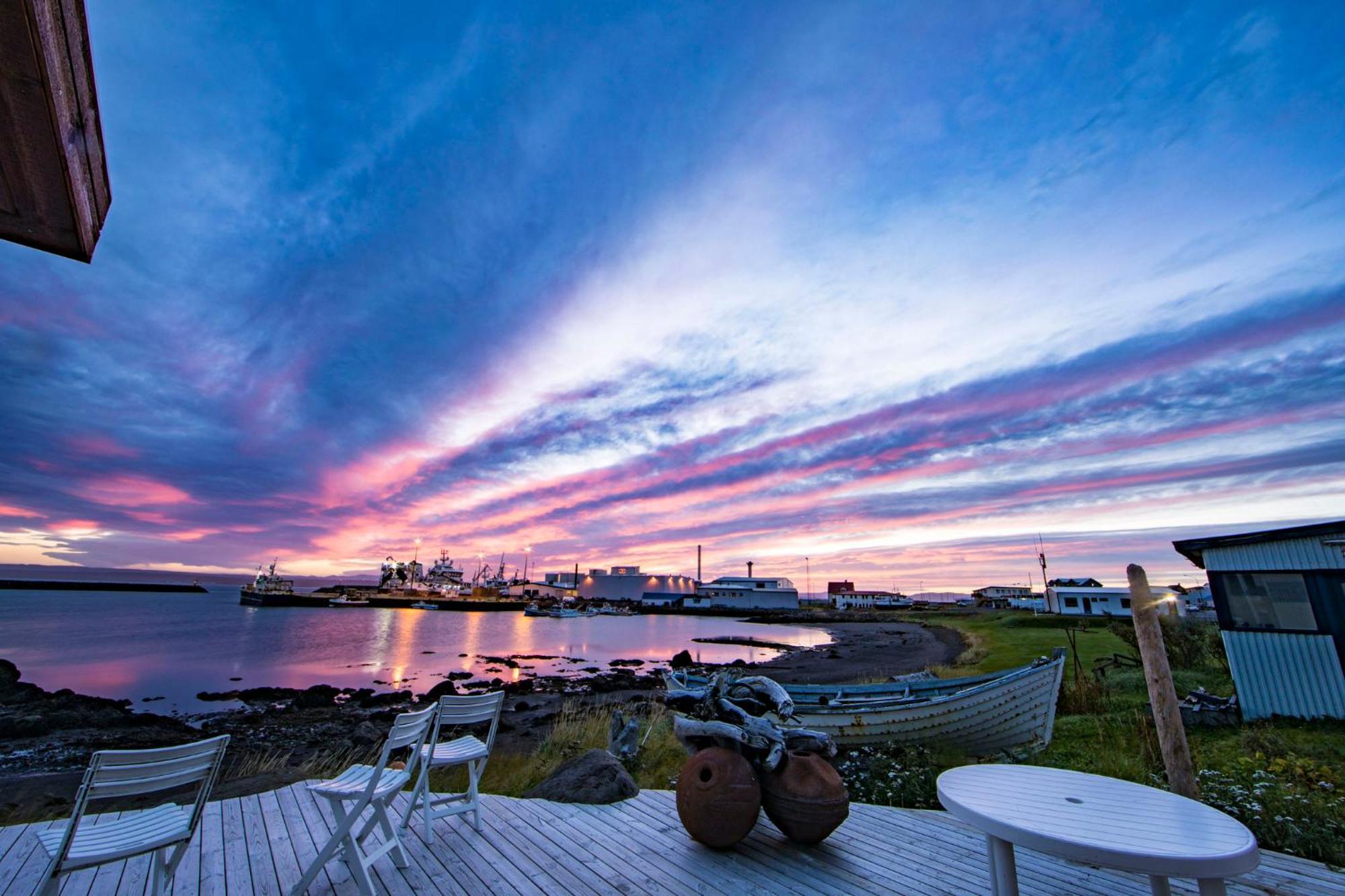 Guesthouse Lyngholt Þórshöfn Dış mekan fotoğraf
