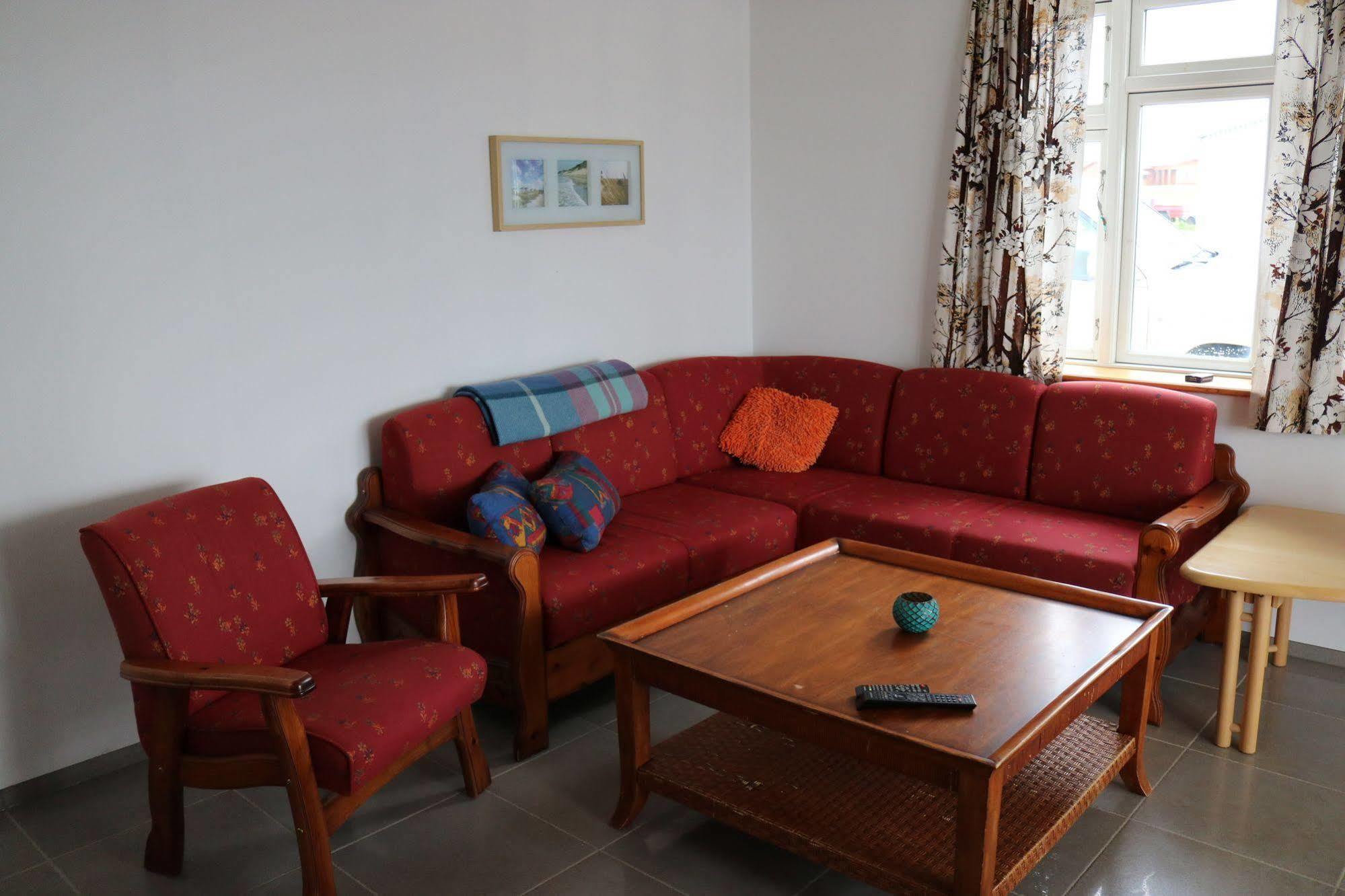 Guesthouse Lyngholt Þórshöfn Dış mekan fotoğraf